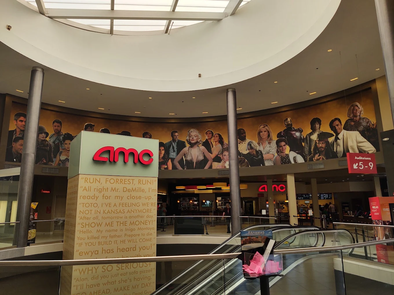 Lakeline Mall
