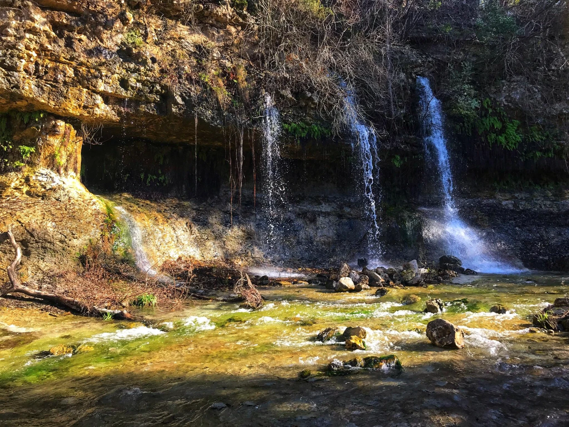 Chalk Ridge Falls Park